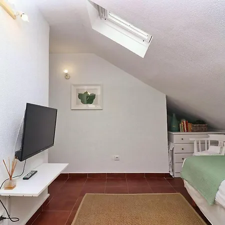 بيت للعطل Comfortable House In With Terrace ساو مارتينهو دو بورتو